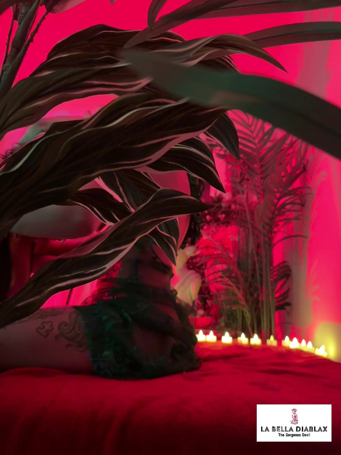 LaBellaDX: Red Passion Bts s Wetkittycity