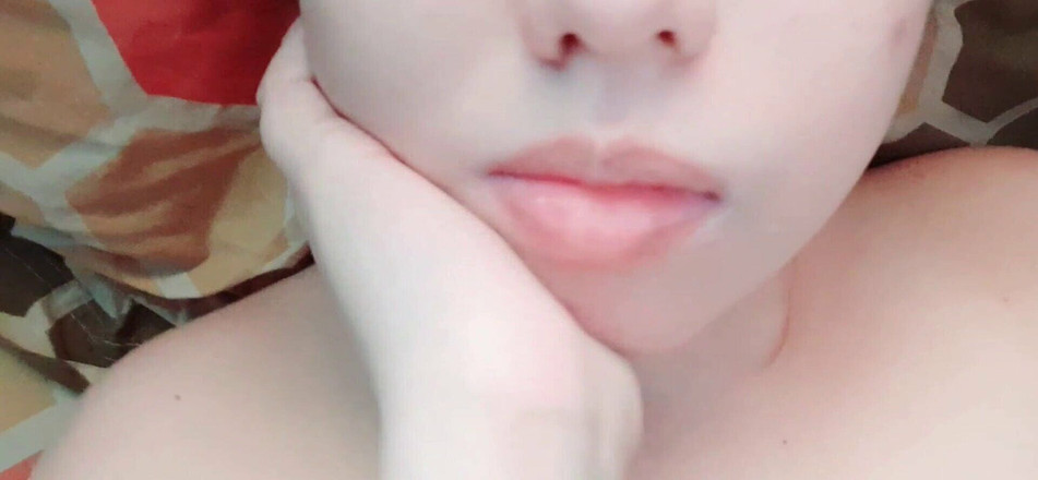 katha: La matrigna si masturba pensando di fare un rapporto a...