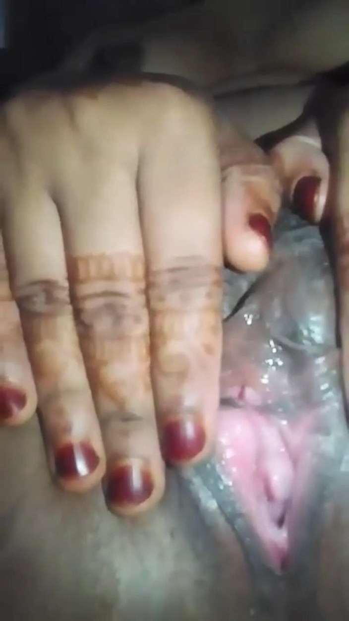 hornycoupleBD: Desi ragazza masturbazione