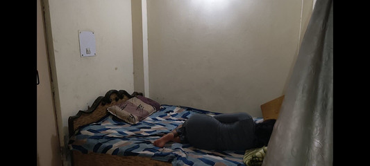 UnitedCourse31: Hari ini menemukan saudara tiriku sendirian di kamar dan aku...