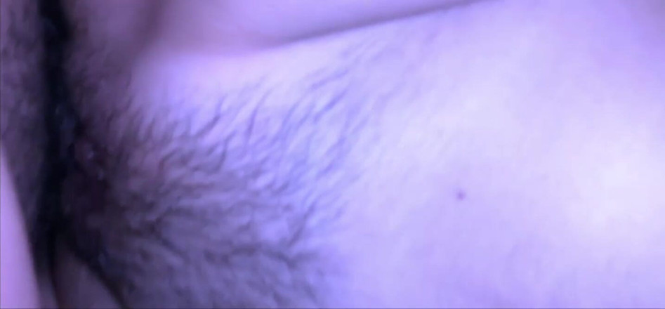 Hashini Hirunika: Hintli kız evde erkek arkadaşı tarafından sikiliyor