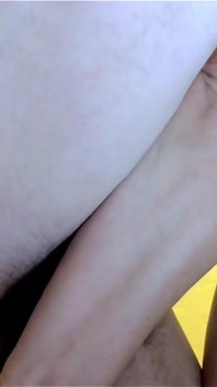 Passt der riesige Dildo heute in meinen arsch?