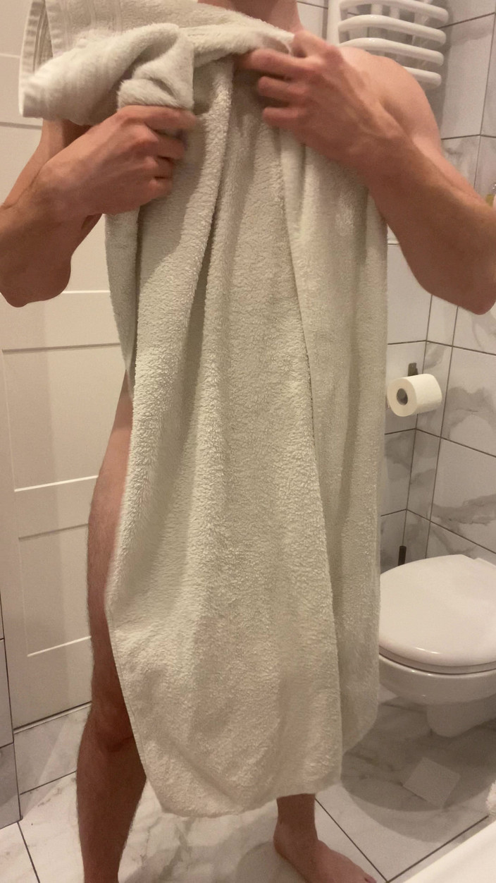 1TeddyBear1: Masturbare în baie