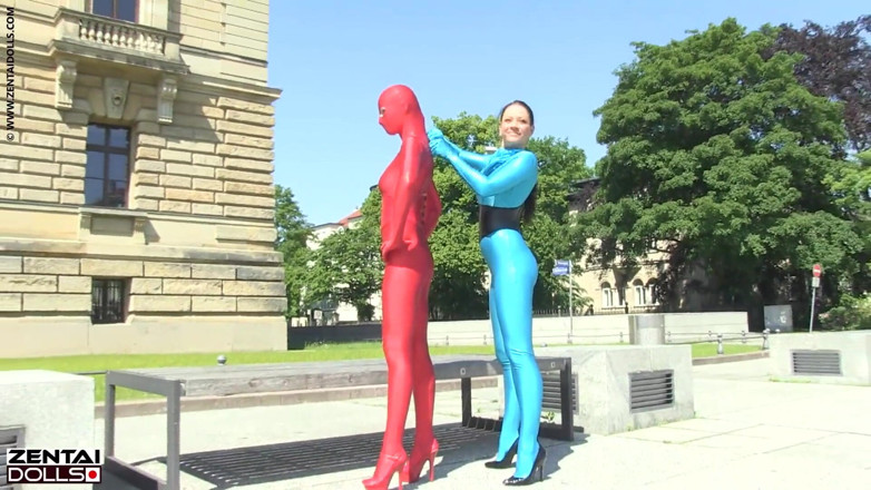 ZentaiDolls: Zentai Модели в городе