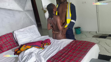 Red district Tv: Unele nopți nu au nevoie de un nume, doar o...