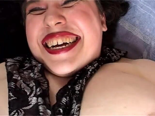 Big Tits World: Fette italienerin in dessous hat solo-sex