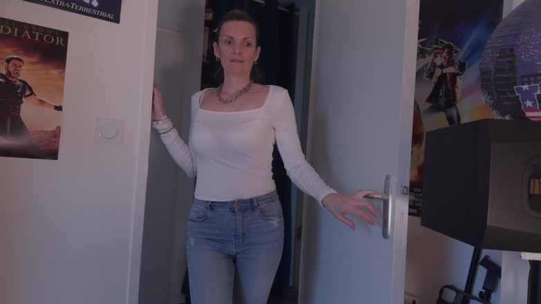 Wendy Burde: I Suck My Stepson Who Is Playing on the Computer...