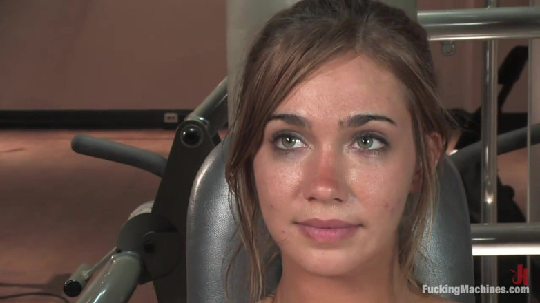 Fucking Machines by Kink: 19 лет - Dakoda Brookes