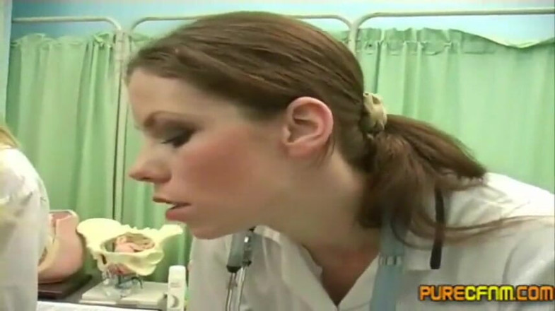 Pure CFNM: Taking off the bandage
