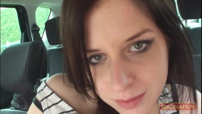 Magmafilm: Hitchhiker Lets Herself Be Fingered and Does It Directly in...