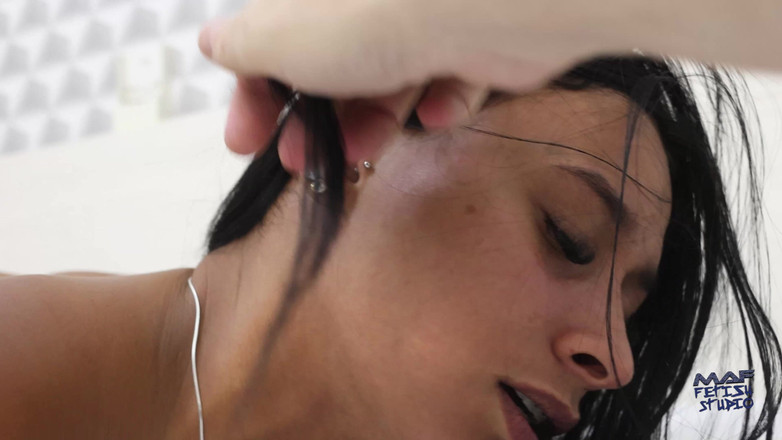 MAF fetish studio: Janaina en la esclavitud de la cinta