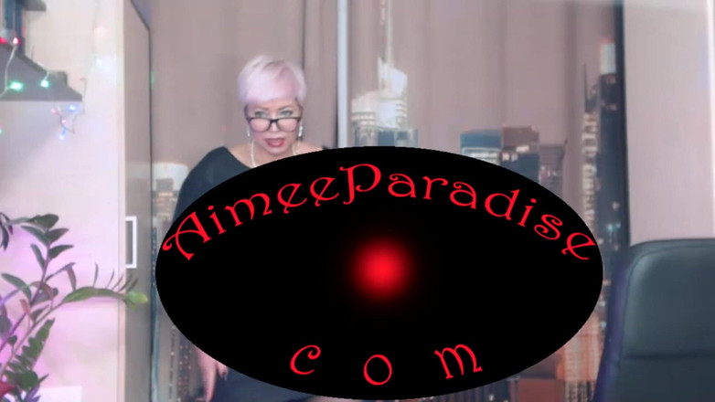 AimeeParadise: Mijn rijpe teef maakt een video voor een klant))) Ja,...