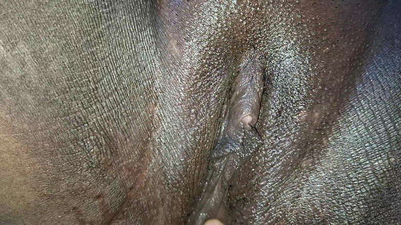 BMCs: Mein finger wirkt wunder an meiner schmutzigen muschi, bis ich...