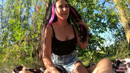YSP Studio: PAWG Emo teen brunetka šuká venku - POV