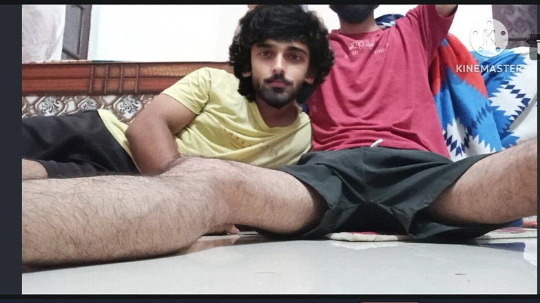 Desi__Panda: Primeira vez chupar meio-irmão pau grande e gozar dentro da...