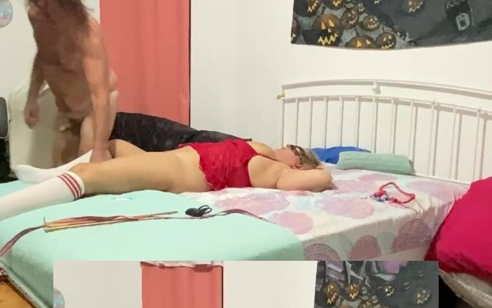 Dominator13: Cewek seksi dengan lingerie seksi dengan tubuh aduhai ini dientot...