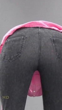 ヤスミーナはお尻に鞭の苦しみが好きです