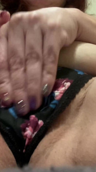 Ellies Juicy Pussy
