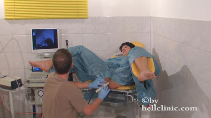 Rubber & Clinic Studio - 1ATOYS: Xtreme, examen anal, fantasme