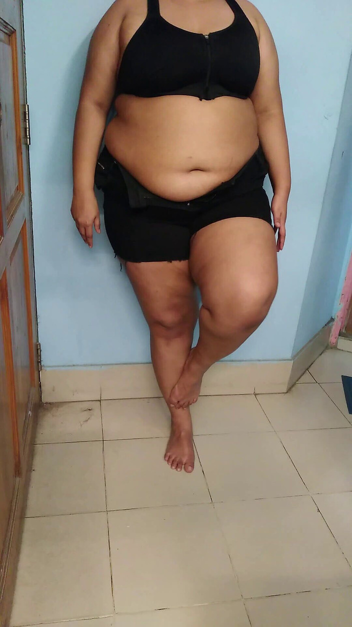 Aria Mia: Egypt BBW 18 Year Old Teen College Girl Want Sex From...