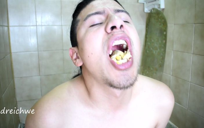 Dreichwe: Eating Corn on the Cob Like a Pig