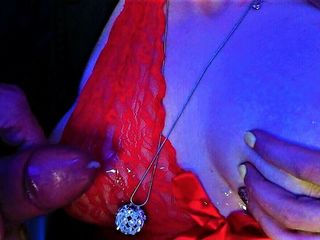 Estefania erotic movie: S&#039;il te plaît, éjacule-moi sur mes seins - une MILF reçoit une éjaculation...