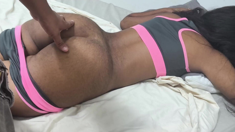 jazminemaloneok: सौतेली मम्मी बाइबल पढ़ती है लेकिन मैं इसे पाप करता हूं