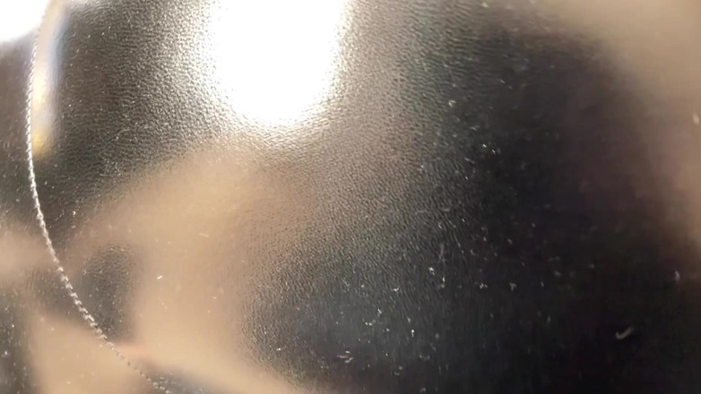 Miss Valentina: Babysitter furzen, demütigung