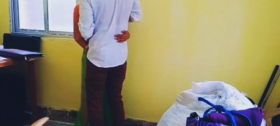 Teensex: ครูและนักเรียนเซ็กซี่เคมีแฟนตาซีในห้อง