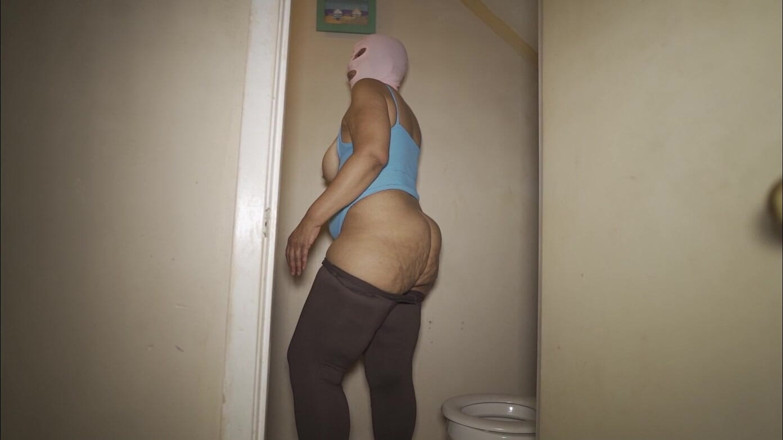 Sexpartyatl: Anal kraliçenin ikiz üvey kız kardeşini yan odadayken siktim