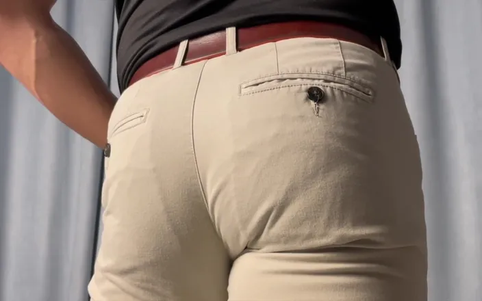 Rocky Vallarta: Relax-o-vision - Ass! Ass! Baby!