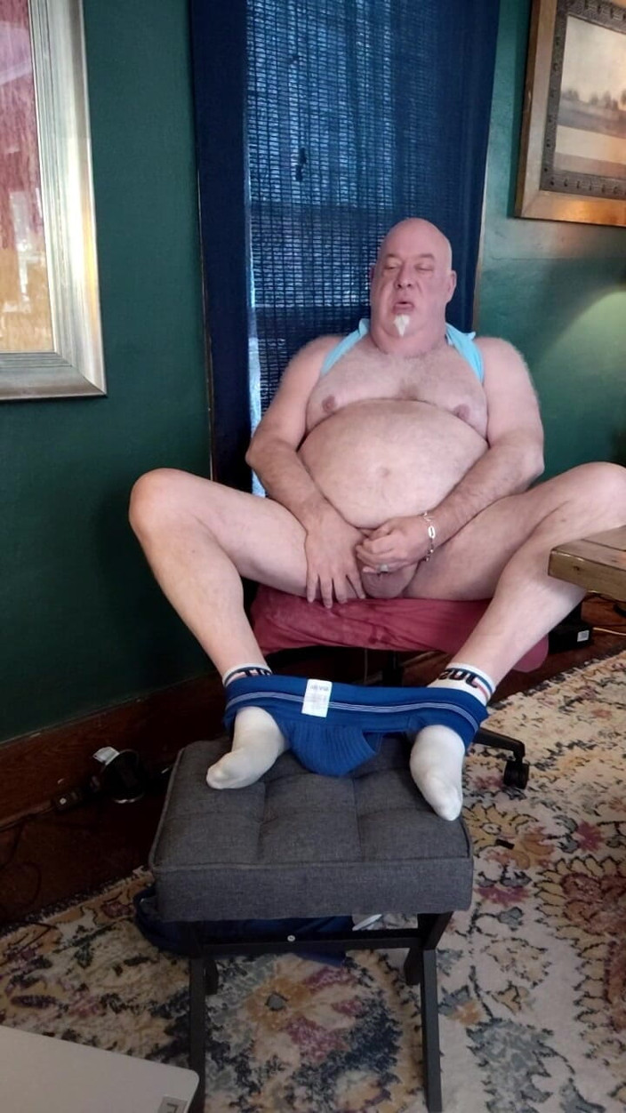 beardaddychub: Pancutan lisan pada kamera