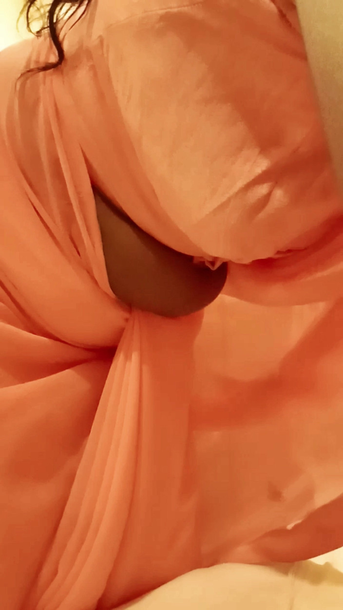 RenuRaj: Velký zadek a kundička desi tamilské manželky Renu škádlení v Saree...