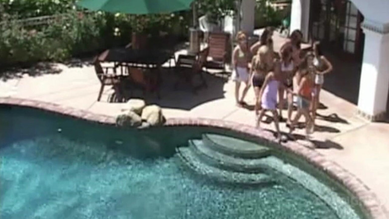 Bitch Girl Video: Puta follada a pelo por preñada anal sorpresa