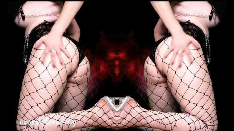 Goddess Misha Goldy: 배고픈 서큐버스를 위한 마지막 거대한 오르가즘! 흑누나의 젖을 빠는 흑누나