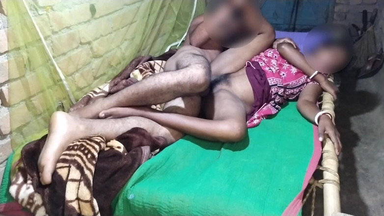 Pumi: देसी villge पत्नी बालों वाली चूत fhuk