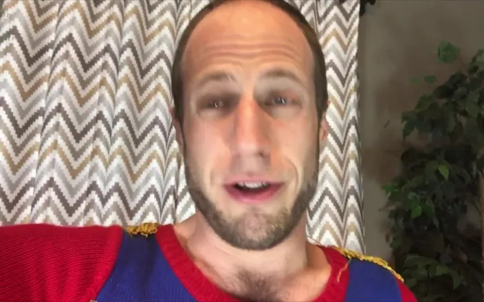 Adam Castle Solo: Giant Nutcracker Foot &amp; Anal Devour Dom