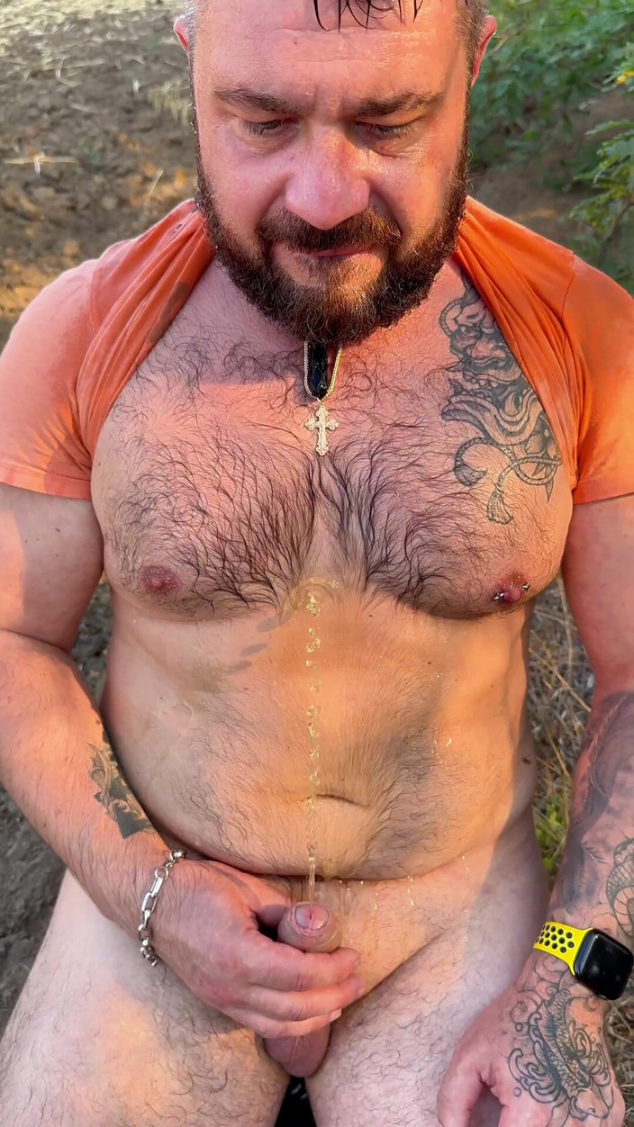 Bear mr: मैंने जंगल में झटका देने का फैसला किया, लेकिन योजना के अनुसार कुछ नहीं हुआ