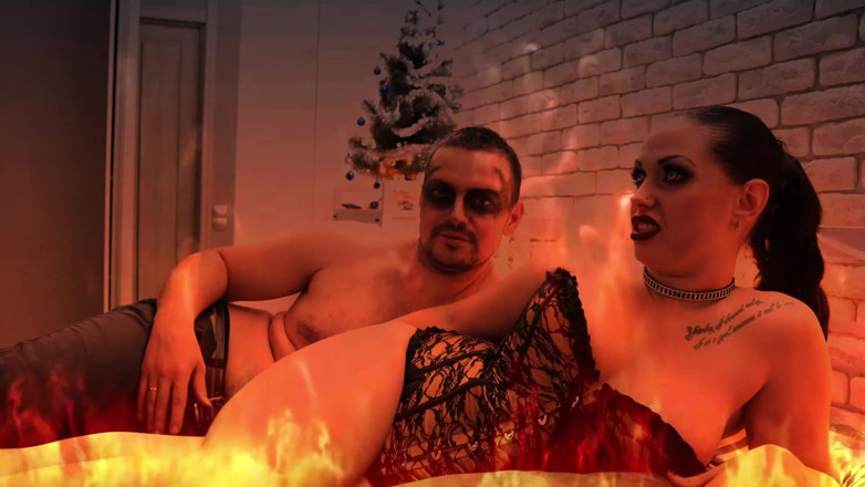 Goddess Misha Goldy: God Don't Loving You! Don't Celebrate the Christmas!