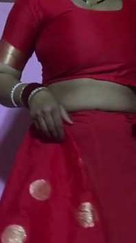 Newly Married Desi Bhabhi Sucked a Big Cock of Her New Boss