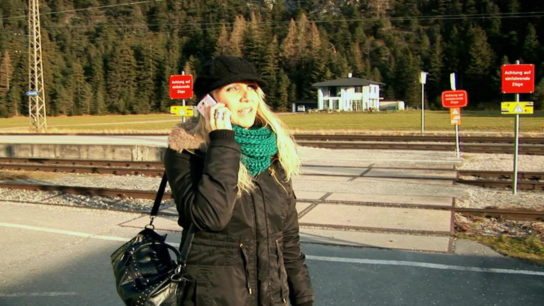 Videos Francaises: Cô ấy là cô bé tóc vàng từ Pháp, người thích được...