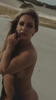 Elementos Challenge - Iara Ferreira tra le dune