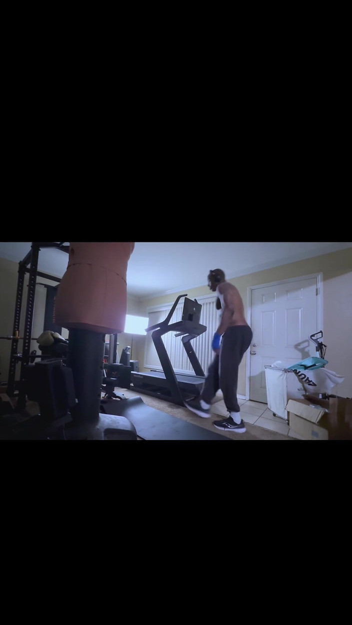 Hallelujah Johnson: Boks Egzersizi