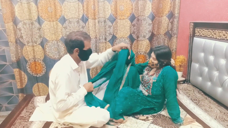 MehwishButt: Istri india marah gara-gara suaminya nggak masukin kontol besarnya ke...