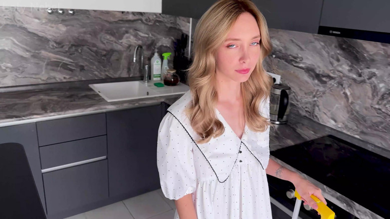 Loly Nebel Studio: Creampie for Cute Stranger Girl