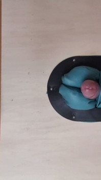 Fodendo a mesa de massagem abaixo da vista