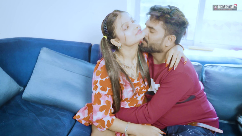 Cine Flix Media: Desi Indian 18+ Teen Girl Gangbang with Four Boys Hardcore Fuck 1st...