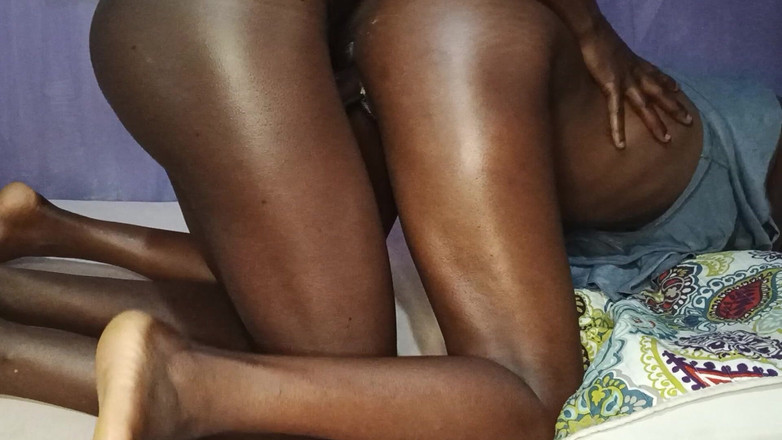 SPICYIT: Сливочная раком трахает мою сводную сестренку одна дома