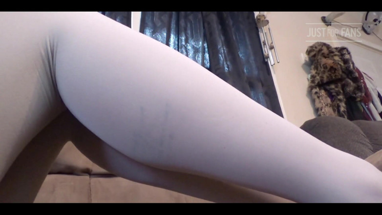 FondaDix: Tan Stocking Calf Flexes