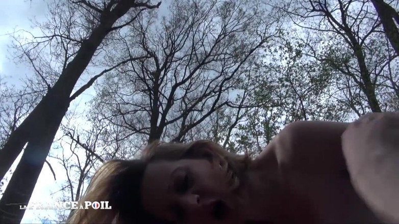 Girls Bang: Mature Bourgeoise Hard Anal Fucked Outdoor by the Garderner